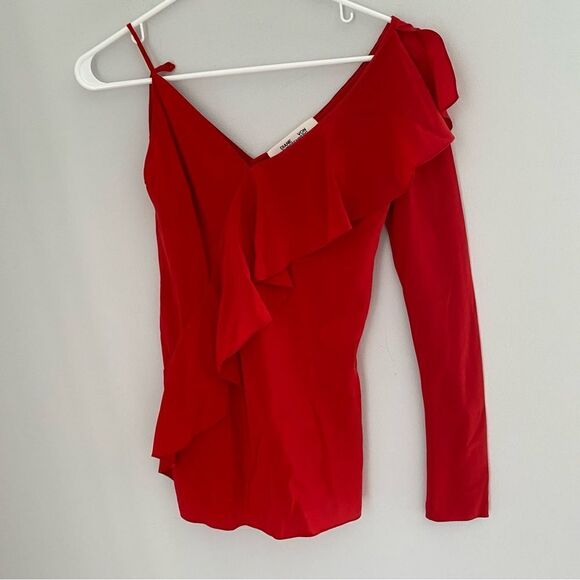 Diane Von Furstenberg Women’s Red Ruffled Asymmetric Silk Blouse - Picture 1 of 5